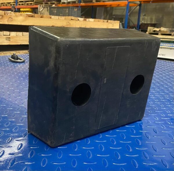 TOPE O BUMPER PARA MUELLE DE CARGA - Imagen 4